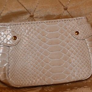 Estée Lauder Off White Snake Skin Embossed PVC Change Pouch